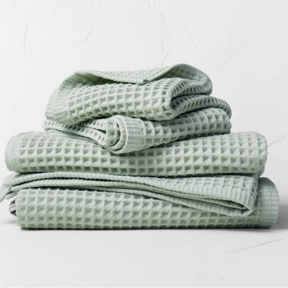 4 Casaluna Decorative Waffle Bath Towels Chroma Teal Blue